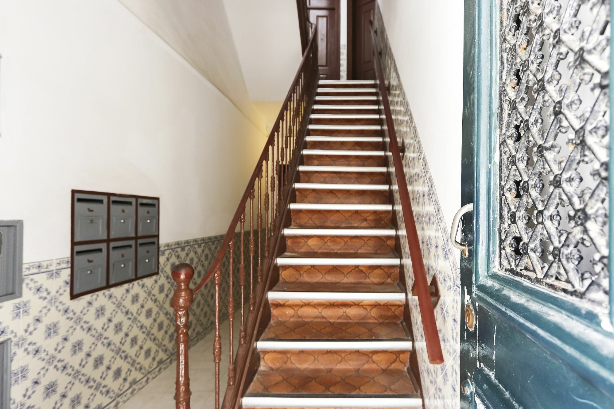 Typical Mouraria By Homing Apartment Lisboa Екстериор снимка